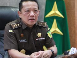 Kejaksaan Agung Memeriksa 3 Orang Saksi dan 7 Orang Tersangka Sebagai Saksi Terkait Perkara Minyak Mentah PT Pertamina