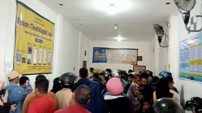 Sulitnya Tiket Kapal Bersubsidi di Maluku Utara, Penumpang Mengeluh