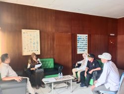 Protes Nelayan di Pelabuhan Dufa-Dufa