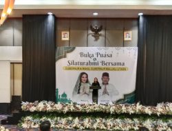 Gubernur Serli dan Wakil Gubernur Sarbin Silaturahmi dan Buka Puasa Bersama Relawan  di Ternate