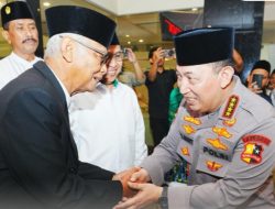 Kapolri Gelar Safari Ramadan di Semarang, Santuni 100 Anak Yatim