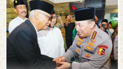 Kapolri Gelar Safari Ramadan di Semarang, Santuni 100 Anak Yatim