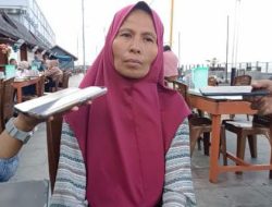 Ibu Romlah, Penjual Pentolan Asal Jawa, Jadi Korban Arisan Bodong 100 Juta Rupiah di Ternate Utara!