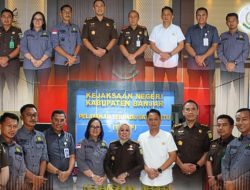 Kejati Kalsel Dampingi Kunker Puspenkum Kejaksaan Agung RI, Fokus Evaluasi Program Prioritas dan Penguatan Kehumasan