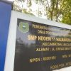 Kepsek SMPN 11 Halbar Dituding Sunat Dana Seragam Rp.15 Juta, Wali Murid Tuntut Pertanggungjawaban