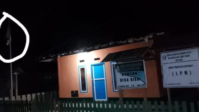 Kades Bisui Mangkir Sebulan, Abaikan Edaran Bupati dan Tak Hormati Bendera Negara. Masyarakat Desak Copot Jabatan