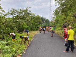 Gotong Royong Warga Tomajiko dan Mahasiswa KKN UGM Bersatu Sambut Hiri Fest 2025 Lewat Aksi Bersih-bersih