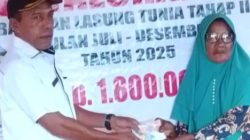 Pemdes Bisui Salurkan BLT Dan Insentif Kader Desa, Komitmen Nyata Untuk Kesejahteraan Warga