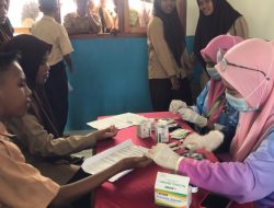 Dinas Kesehatan lakukan pemeriksaan kesehatan gratis di Sekolah yang berada di Desa Kawalo dan Woyo