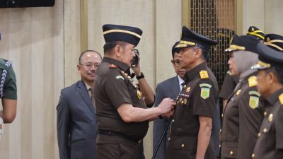 Jaksa Agung RI Lantik 17 Kepala Kejaksaan Tinggi dan 20 Pejabat Eselon II Termasuk Kajati Maluku Utara