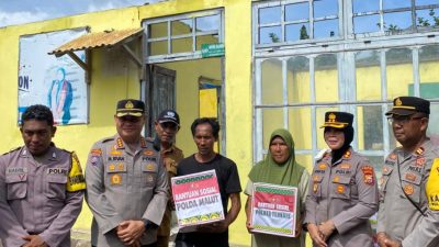 Kapolres Ternate Tinjau Rumah Rusak Akibat Cuaca Ekstrem di Pulau Hiri, Salurkan Bantuan Sembako