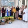Program Jumat Berkah Hasby Yusuf Hadirkan Kebahagiaan, Ratusan Jamaah Terima Paket Makanan
