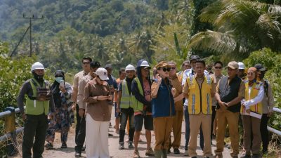 Gubernur Sherly Tinjau ke Lokasi, Target Perbaikan Jalan Rusak Oba–Halsel Rampung 2027