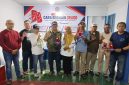 Penyerahan penghargaan dan bonus uang Sekertaris ORADO Kota Ternate kepada pemenang atlet (04/09/26). Dok. Istimewah