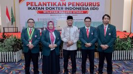 Wakil Wali Kota Ternate, Nasri Abubakar, menghadiri acara pelantikan pengurus Ikatan Dokter Indonesia (IDI) Wilayah Maluku Utara sekaligus penyusunan program kerja strategis kepengurusan baru IDI Cabang Kota Ternate. Minggu, (20/9/2026). Dok. Istimewah