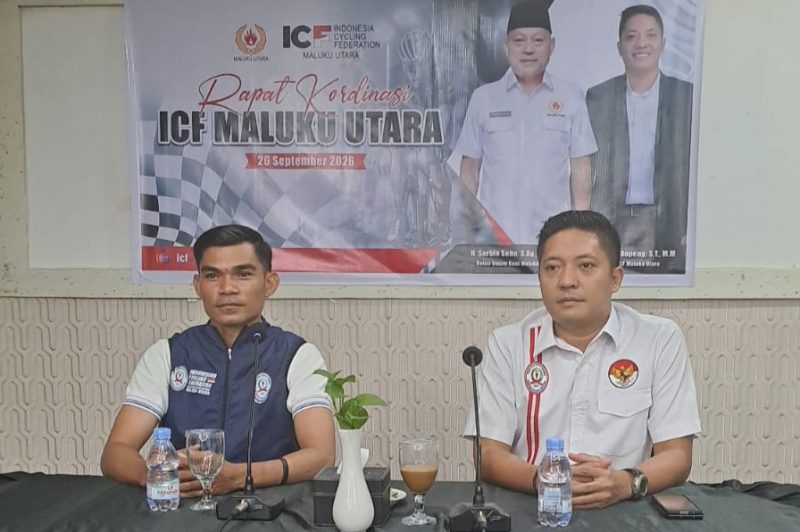 Ketua ICF Maluku Utara, M. Ghifari Bopeng dan Sekretaris ICF yang juga Koordinator Daerah (Korda), Hasrul, Saat melaksanakan rapat koordinasi yang berlangsung di Muara Hotel Ternate. Sabtu (26/09/26). Dok. Istimewah. 