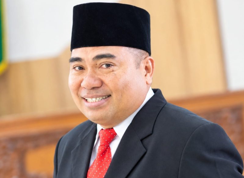 Foto Kepala Dinas Tenaga Kerja dan Transmigrasi (Disnakertrans) Halsel, Dr. Daud Djubedi. Selasa, (29/09/26). Dok. Ian