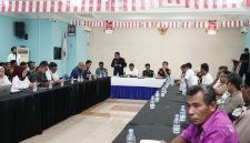 DKP Provinsi Maluku Utara bersama Ditjen PSDKP KKP RI menggelar Rapat Evaluasi dan Koordinasi Pengawasan Sumber Daya Kelautan dan Perikanan di Kantor PPN Bastiong, Ternate,.Rabu (16/9/2026). Dok. Humas Pemprov Malut