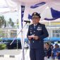 Wagub Sarbin Sehe saat memimpin upacara peringatan Hari Perhubungan Nasional Tahun 2026 di Lapangan Kantor BPTD Kelas II. Kamis (17/9/2026). Dok. Humas Pemprov Malut