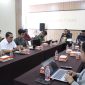 Pemprov Malut menggelar Rapat Koordinasi Percepatan Pembangunan Rumah bagi Komunitas Adat Terpencil (KAT)  siang, di Ruang VIP Pemda Bandara Baabullah,Ternate. Jumat, (18/9/2026). Dok. Humas ADPIM