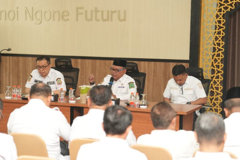 Renkas dipimpin langsung oleh Sekretaris Daerah Provinsi Maluku Utara, Drs. Samsuddin A. Kadir, bersama OPD dan PPATK bertempat di Ruang VIP Bandara Sultan Babullah, Rabu (23/09/26). Dok. Humas ADPIM