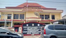 Foto depan Kantor Samsat Kota Ternate. Kamis, (01/10/26). Dok. Agis