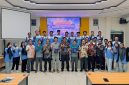 Foto bersama Pemuda Haltim Paska Pelatihan sertifikasi untuk Operator Forklift serta MUA yang di selenggarakan oleh PT. Position di Aula Balai Pelatihan Vokasi dan Produktivitas (BPVP) Ternate pada Jumat (2/10/2026). Dok. M. Dzarik. 