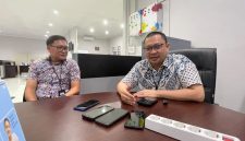 Manager Bisnis Mikro Bank BRI , M.Rizal Zainuddin, saat ditemui di ruang kerja. Rabu, (07/10/26). Dok. Agis.