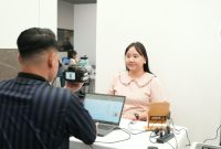 Direktorat Jenderal Imigrasi melaksanakan foto Paspor di kantor kementerian Imigrasi. Senin, (12/10/26). Dok. Istimewa. 