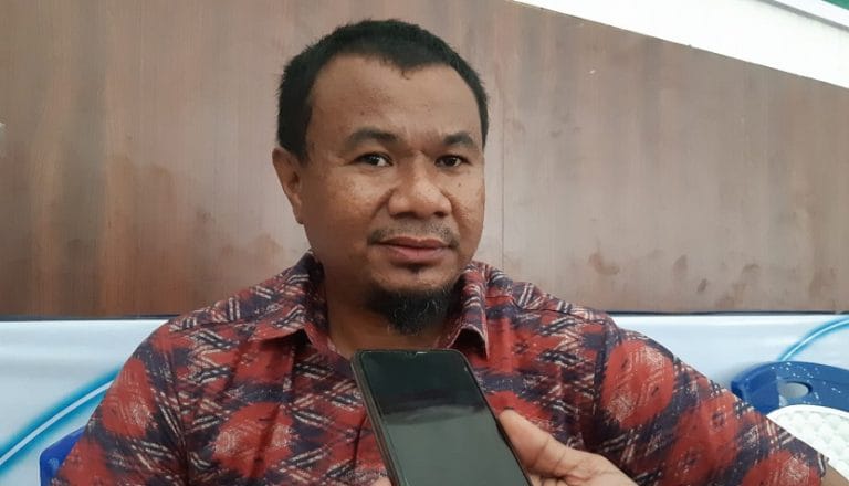 Ketua Harian Ikatan Keluarga Besar Makian Kayoa (IKB-Makayoa) Halmahera Selatan (Halsel), Ikbal Hi Mustafa. Rabu, (14/10/26). Dok. Ian. 