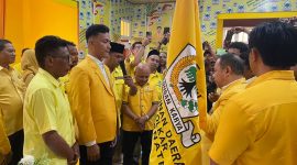 Ardian Idhan resmi terpilih sebagai Ketua DPD II Partai Golkar Kota Ternate dalam Musda VII Partai Golkar Kota Ternate, di Secret Room lantai II Kantor DPD Partai Golkar Provinsi Maluku Utara, Kelurahan Stadion, Kecamatan Ternate Tengah, Kota Ternate Kamis (22/10/26). Dok. Agus. 
