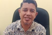 Foto Kepala Seksi Penagihan Samsat Kota Ternate, Risal, SH, M.Si, saat di temui Ruang kerja, Kantor Samsat Kota Ternate. Kamis, (01/10/26). Dok. Agis. 