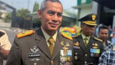Danrem 152/Babullah, Brigjen TNI Enoh Solehuddin, Paska selesai Upacara dan syukuran HUT ke-81 TNI digelar di Makorem 152/Babullah, Kota Ternate, Senin (5/10/2026). Dok. One. 