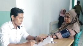 Calon Jamaah Haji Saat cek kesehatan di Rumah Sakit Kota Ternate. Rabu, (07/10/26). Dok. Agis