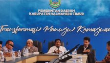 Ketua Baznas Haltim, Yunus Kasturi, S.Ag., melaksabakan Rapat Koordinasi dan Evaluasi sekaligus mengevaluasi kinerja pengumpulan zakat, infak, dan sedekah (ZIS) yang berlangsung di Ruang Rapat Eselon, Kantor Bupati Halmahera Timur. Kamis (15/10/26). Dok. M. Dzarik.