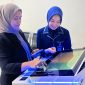 Mesin SSB/Digital CS, Staf BRI melayani nasabah yang berlokasi di kantor BRI KC Ternate, Jalan Pahlawan Revolusi No. 234, Kota Ternate. Senin, (26/10/26). Dok. Agis. 