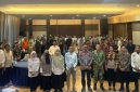Usai kegiatan Foto bersama BPBD Maluku Utara dan BNPB serta para tamu undangan yang berlangsung di Bella Hoter. Kamis, (29/10/26). Dok. Agis. 
