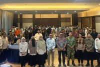 Usai kegiatan Foto bersama BPBD Maluku Utara dan BNPB serta para tamu undangan yang berlangsung di Bella Hoter. Kamis, (29/10/26). Dok. Agis.